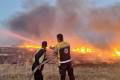 الدفاع المدني السوري يستجيب لـ250 حريقاً خلال يوم واحد