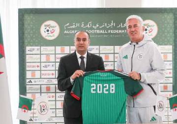 الجزائر تمدد عقد مدربها فلاديمير بيتكوفيتش حتى 2028