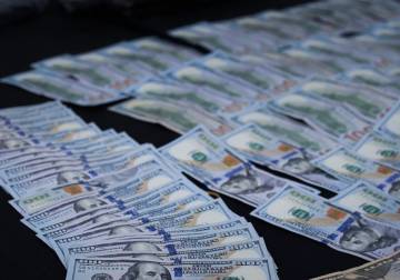 المباحث الجنائية في حماة تقبض على عصابة مسلحة نفذت عمليات سطو على محال الذهب