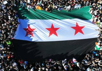 بين الوفاء للعهد وحق العيش: سوريا الجديدة فوق كل اعتبار