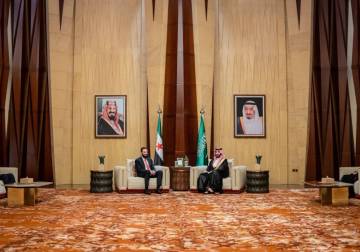 الرئيس الشرع يبحث مع ولي العهد السعودي العلاقات الثنائية وتطورات المنطقة