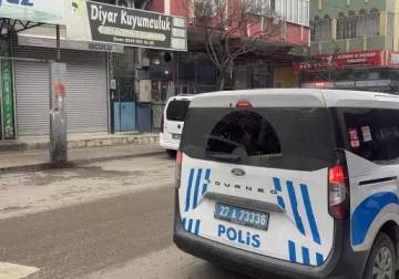 سطو مسلح على محل مجوهرات لصائغ سوري في غازي عنتاب