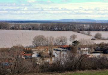 العثور على مهاجرين متوفيين قرب نهر إيفروس شمال شرقي اليونان