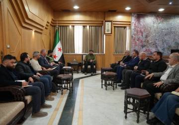 محافظ حلب يبحث تطوير منظومة المرور واعتماد إشارات ذكية