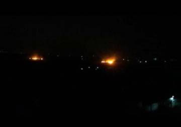 بصواريخ شوهدت من ميناء اللاذقية..