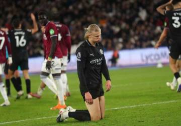 مانشستر سيتي يتعثر مجددا بالتعادل أمام وست هام