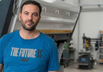 وفاة عامل سوري إثر انفجار إطار شاحنة داخل ورشة عمل في باياس بولاية هاتاي