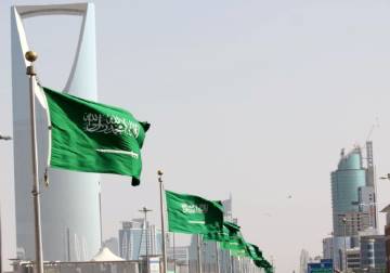 مقتل 3 سعوديين في هجومين على مطار الملك خالد بالرياض
