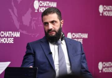 الشرع من لندن: بدء جلسات البرلمان الجديد الشهر القادم واستثمار اللاجئين أولوية