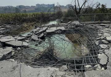 لبنان.. غارة إسرائيلية تستهدف جسرا لعزل جنوبي الليطاني عن شماله