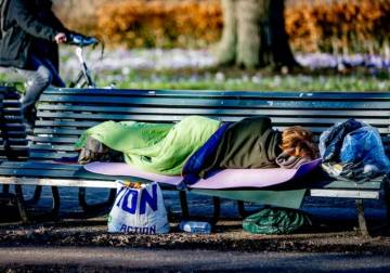 أوتريخت الهولندية تتجه لإنهاء تغريم المشردين الذين ينامون في العراء