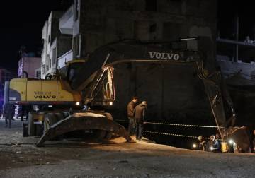 الدفاع المدني: العثور على قبور قديمة خالية في حفرة الحارّة بريف درعا