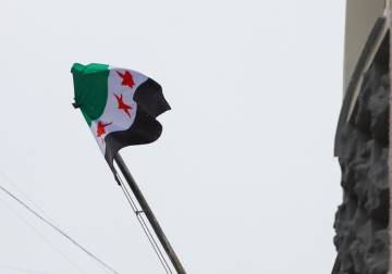 من سمح لعملاء