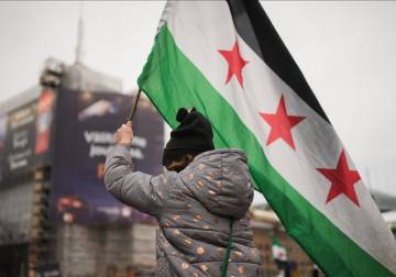 أقمار رانيا العباسي وظلال حماة.. حكاية الدم الذي لا يجف.!
