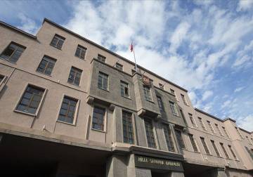 وزارة الدفاع التركية تعلن العثور على حطام الطائرة المنكوبة