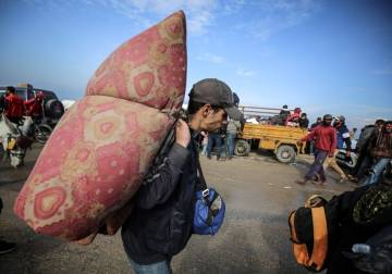 الدفاع المدني بغزة: عشرات آلاف الفلسطينيين دون مأوى وبوضع مأساوي