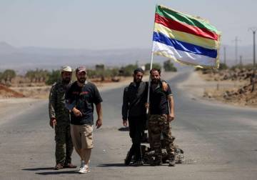 الهجري يستولي على المساكن العسكرية وعقارات العشائر بالسويداء