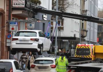 شاب سوري يوقف هجوم دهس في مدينة جيسن الألمانية