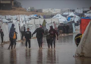 حكومة غزة: وفاة 11 فلسطينيا جراء المنخفض وخسائر بـ 4 ملايين دولار