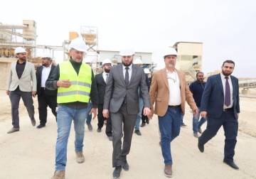 بعد توقف دام 10 سنوات.. معمل فوسفات مناجم الشرقية يعود للإنتاج بطاقة 1.2 مليون طن سنوياً