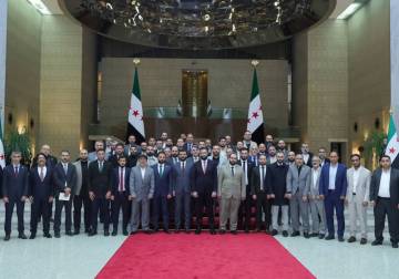 السيد الرئيس.. افتح نافذة مكتبك وانظر إلينا