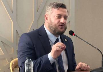 الهلالي: دمشق تفتح أبوابها للكرد.. ولا مكان لـ