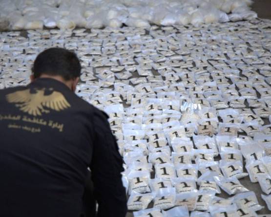 ضبط شحنة مخدرات ضخمة كانت معدّة للتهريب في ريف دمشق