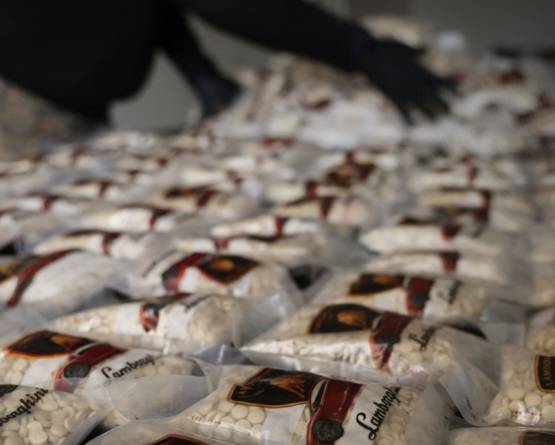 تفكيك شبكة مخدرات في حمص وضبط 42 كغ من الكبتاغون