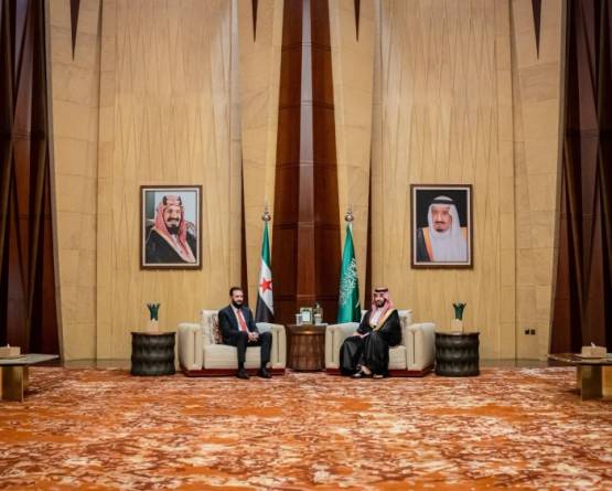 الرئيس الشرع يبحث مع ولي العهد السعودي العلاقات الثنائية وتطورات المنطقة