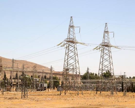 دعوى قضائية ضد وزير الطاقة بسبب أسعار الكهرباء