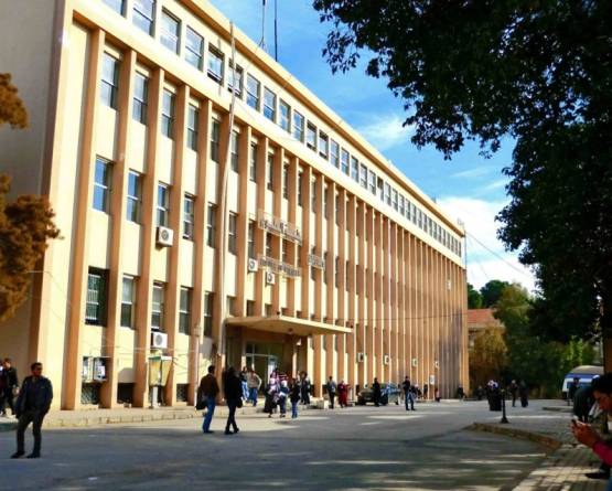 ملايين الليرات مقابل حلم التخرج.. عندما تصبح الجامعات السورية لمن يستطيع إليها سبيلاً