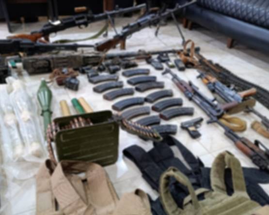 القبض على 4 متهمين بجرائم قتل وابتزاز في درعا بعد عملية أمنية