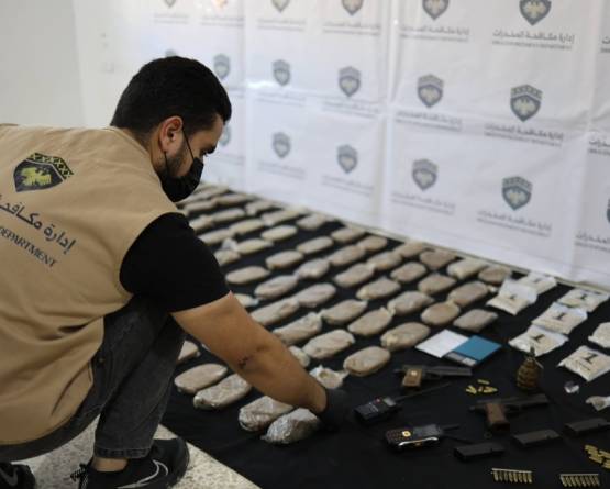 طرطوس.. تفكيك خلية لتجارة المخدرات وضبط كميات من الحشيش والكبتاغون