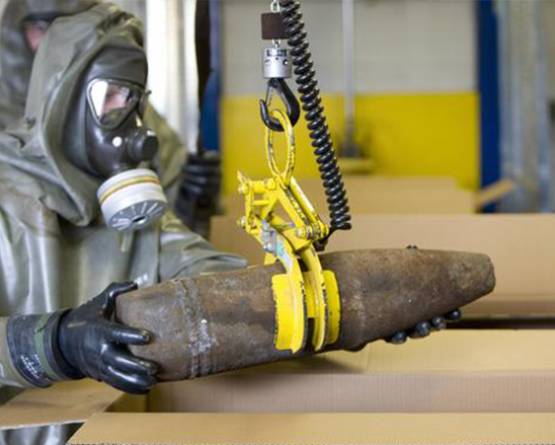 واشنطن ترفع العقوبات عن 266 عالماً في