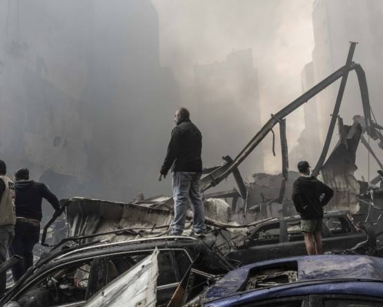 مئات القتلى والجرحى في غارات إسرائيلية مكثفة على لبنان