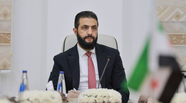 الشرع يصدر 3 مراسيم بتعيين رئيس للهيئة العامة للمنافذ والجمارك ومعاونين له