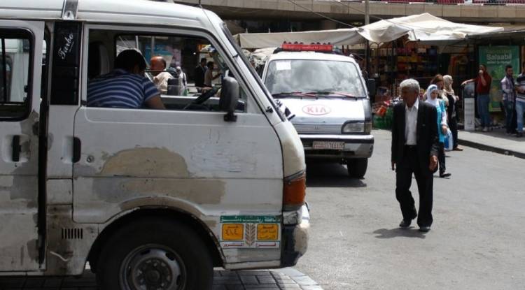 وزارة النقل.. أزمات