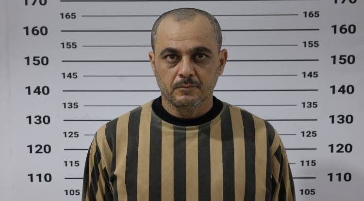 إلقاء القبض على متورطَين في إلقاء مواد متفجّرة أمام قسم شرطة في اللاذقية