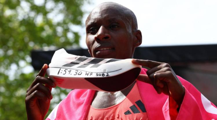 الكيني سيباستيان ساوي يحطم الرقم القياسي لماراثون لندن