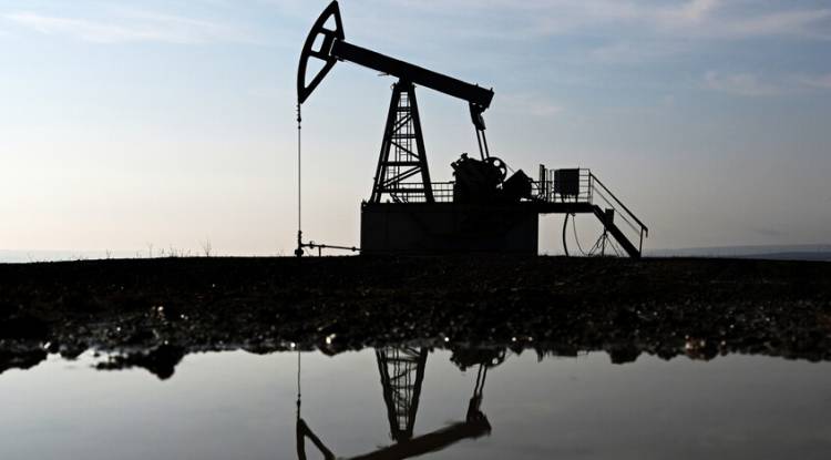 النفط يسجل ارتفاعا بعد فرض ترامب رسوما جمركية على شركاء إيران