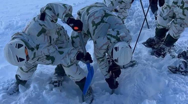 المغرب.. انتشال 3 جثث إثر انهيار ثلجي بجبل توبقال