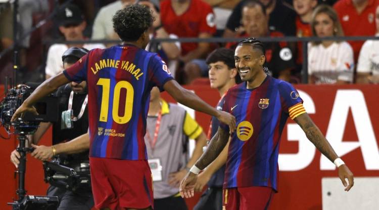 برشلونة يقلب الطاولة على إشبيلية بثلاثية في الدوري الإسباني