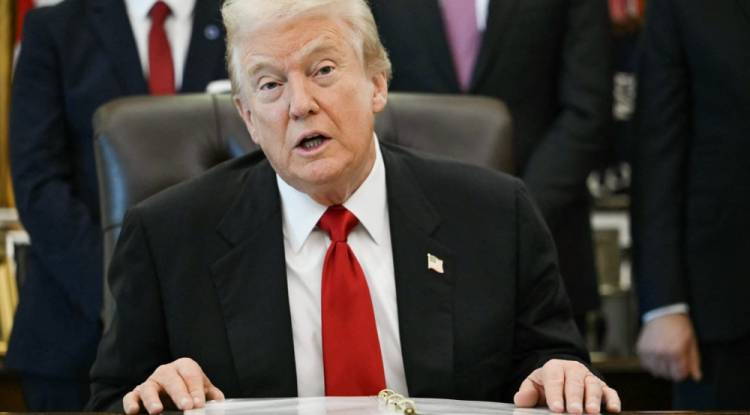 ترامب يلمح الى أنه اتخذ قرارا بشأن فنزويلا