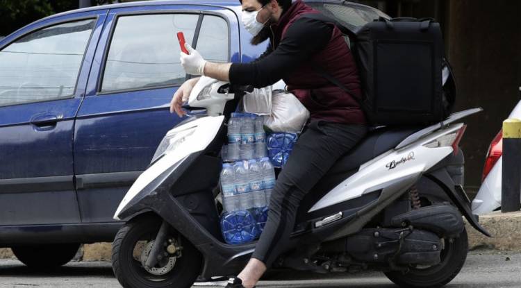 توقف الاتصالات والإنترنت في عدة مناطق لبنانية