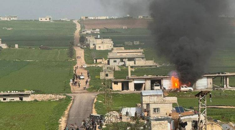 وزارة الدفاع تعلن استشهاد عنصرين بانفجار مخلفات حربية في إدلب