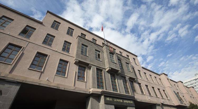 وزارة الدفاع التركية تعلن العثور على حطام الطائرة المنكوبة