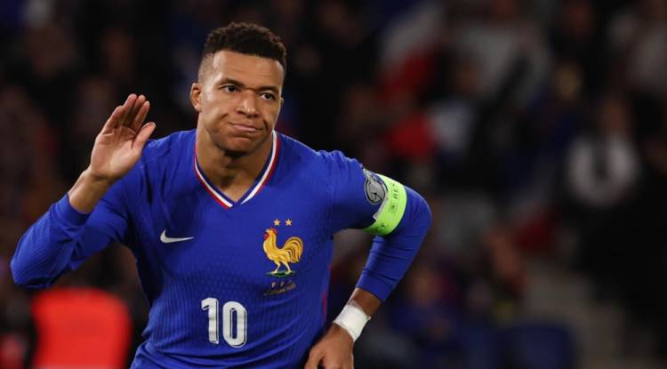 فرنسا تحجز مقعدها في نهائيات كأس العالم 2026