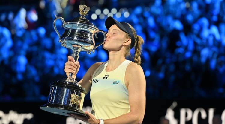 الكازاخية إيلينا ريباكينا تحرز لقبها الأول في بطولة أستراليا