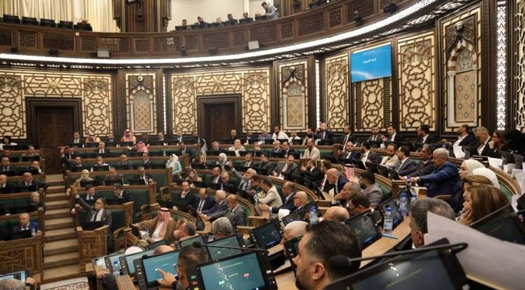 مجلس الشعب يوافق على استقالة عضو المجلس