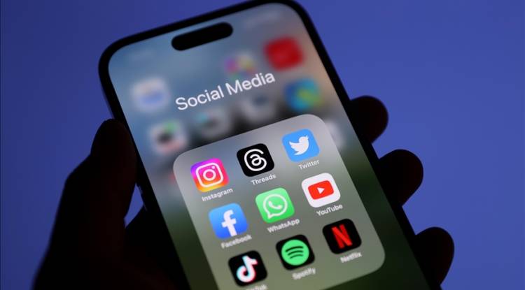 الجمعية الوطنية الفرنسية تؤيد حظر وسائل التواصل لمن دون 15 عاما